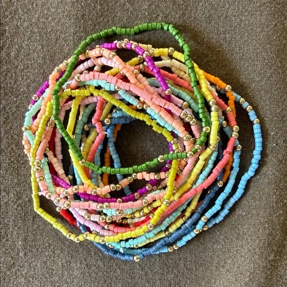 New Bundle of 19 Colorful Beaded Stretch Bracelets - Picture 4 of 6